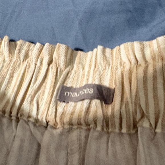 Striped Cream Pants by Maurice’s XL rayon/spandex nice pants good condition - Picture 3 of 8